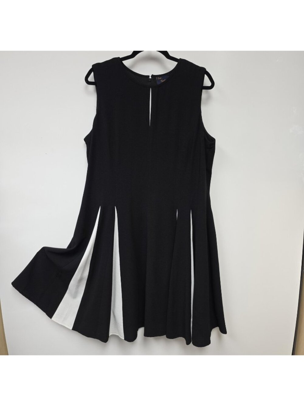 Just Taylor Dress Womens 16W Black Colorblock Fit & Flare Sleeveless Knee Length